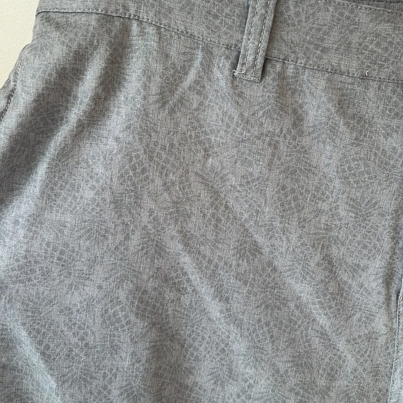 Travis Mathew Men's Turtle Bay Shorts 40 Heather Sleet 1MU346 - Picture 6 of 10